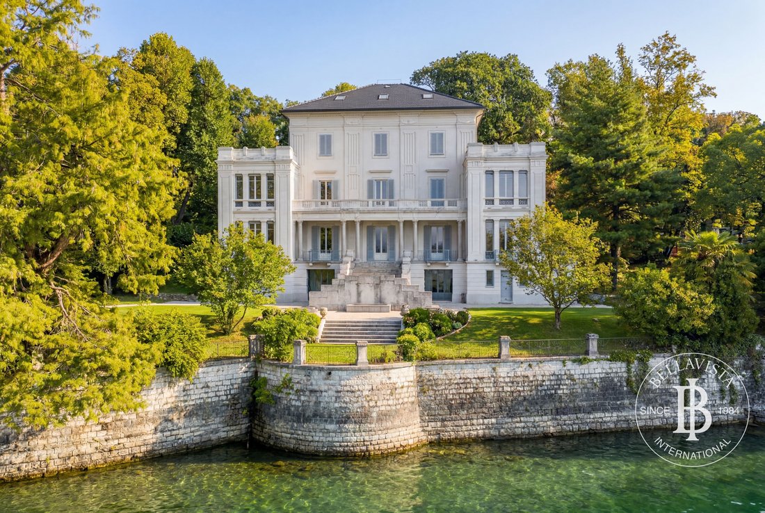 Villa in Verbania, Piemont, Italien 1 - 12816404