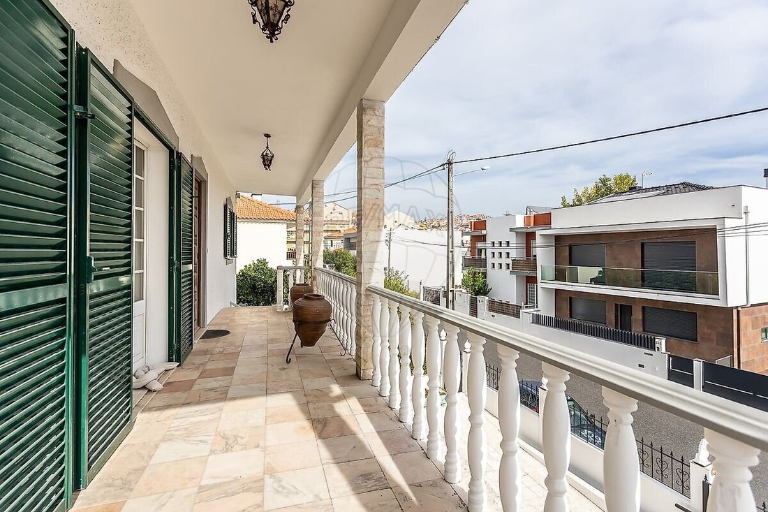 Haus in Pontinha e Famoes, Lissabon, Portugal 5 - 19057454