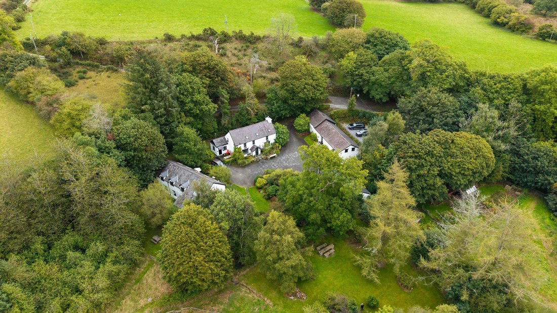 Farm Ranch in Lledrod, Wales 4 - 19057445