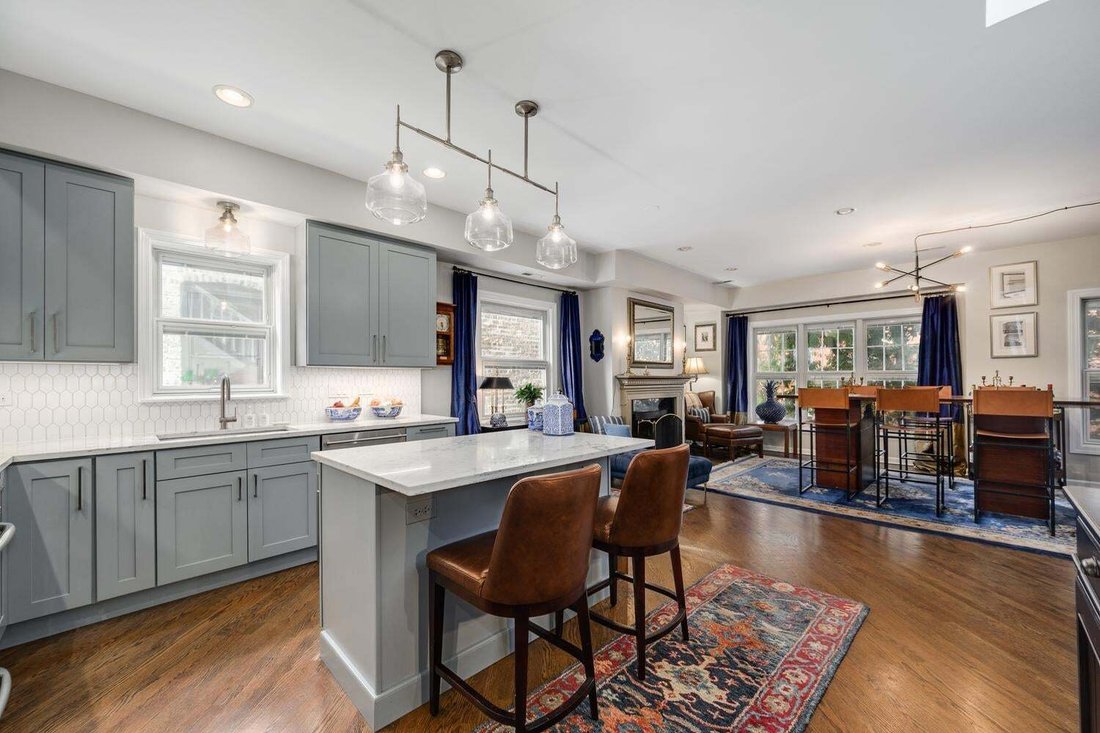 Condo in Chicago, Illinois, United States 2 - 19057086