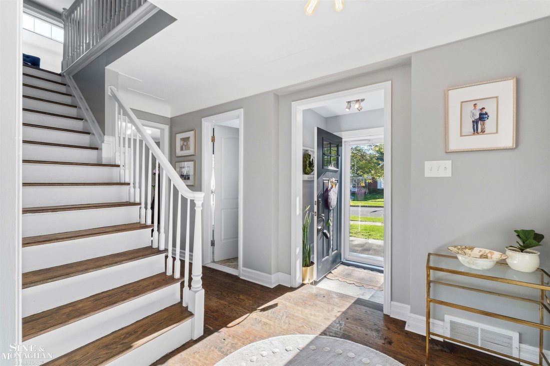 House in Grosse Pointe Shores, Michigan, United States 4 - 19056873