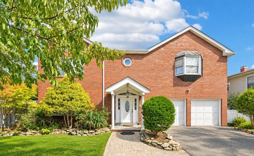 Haus in Cedarhurst of Woodland Hills, New York, Vereinigte Staaten 1