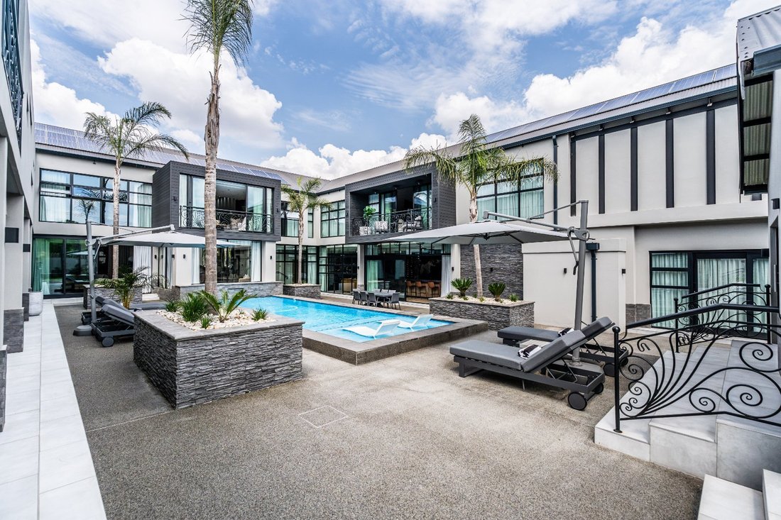Haus in Midstream Estate, Olifantsfontein 410-JR, Gauteng 3 - 19058634
