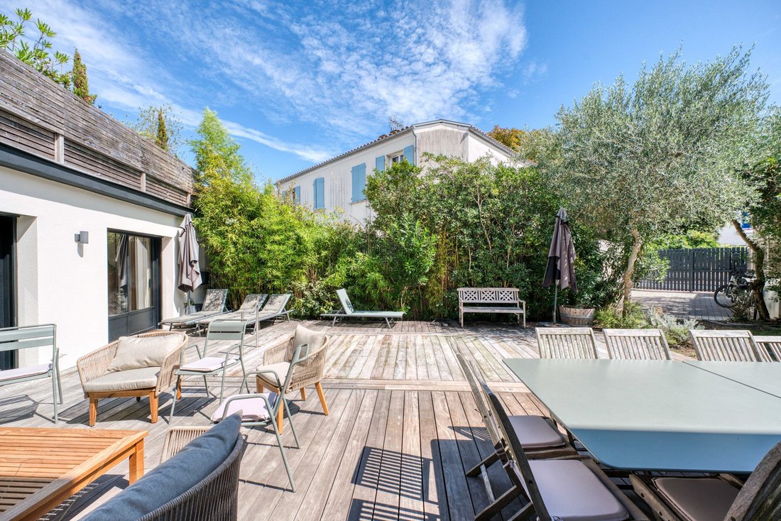 House in Saint-Palais-sur-Mer, Nouvelle-Aquitaine, France 4 - 19057798