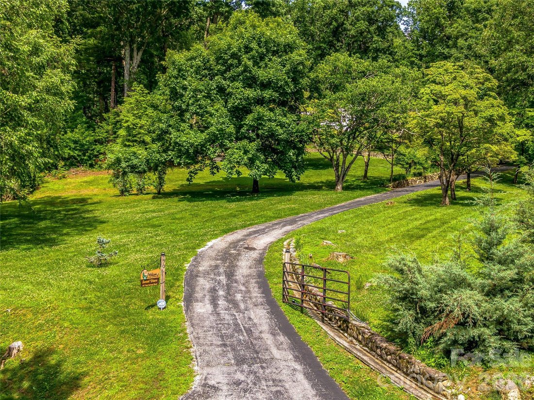 Casa a Hendersonville, Carolina del Nord, Stati Uniti 5 - 19058149