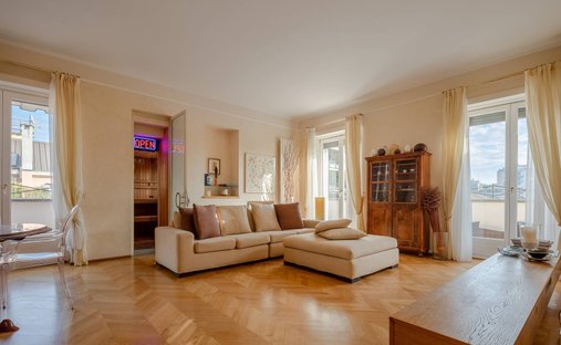 Apartment in Garibaldi - Porta Venezia, Milan, Lombardy 1