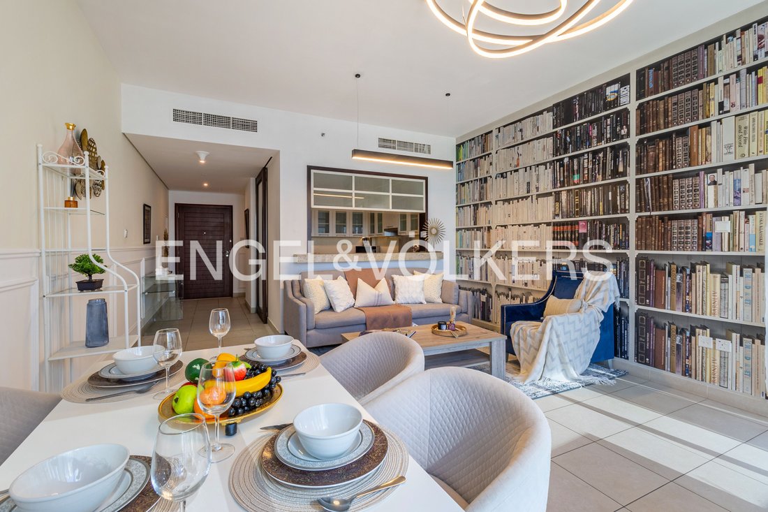 Apartment in Burj Khalifa Lake, Downtown Dubai, Dubai 4 - 19057926