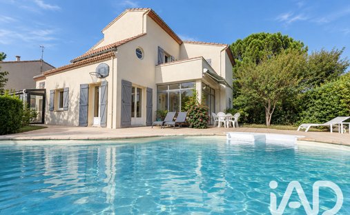 Casa a Laverune, Occitania, Francia 1
