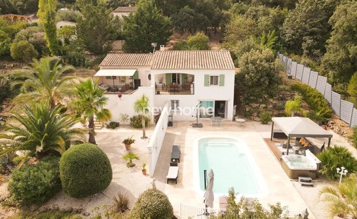 Maison à Le Thoronet, Provence-Alpes-Côte d'Azur, France 1