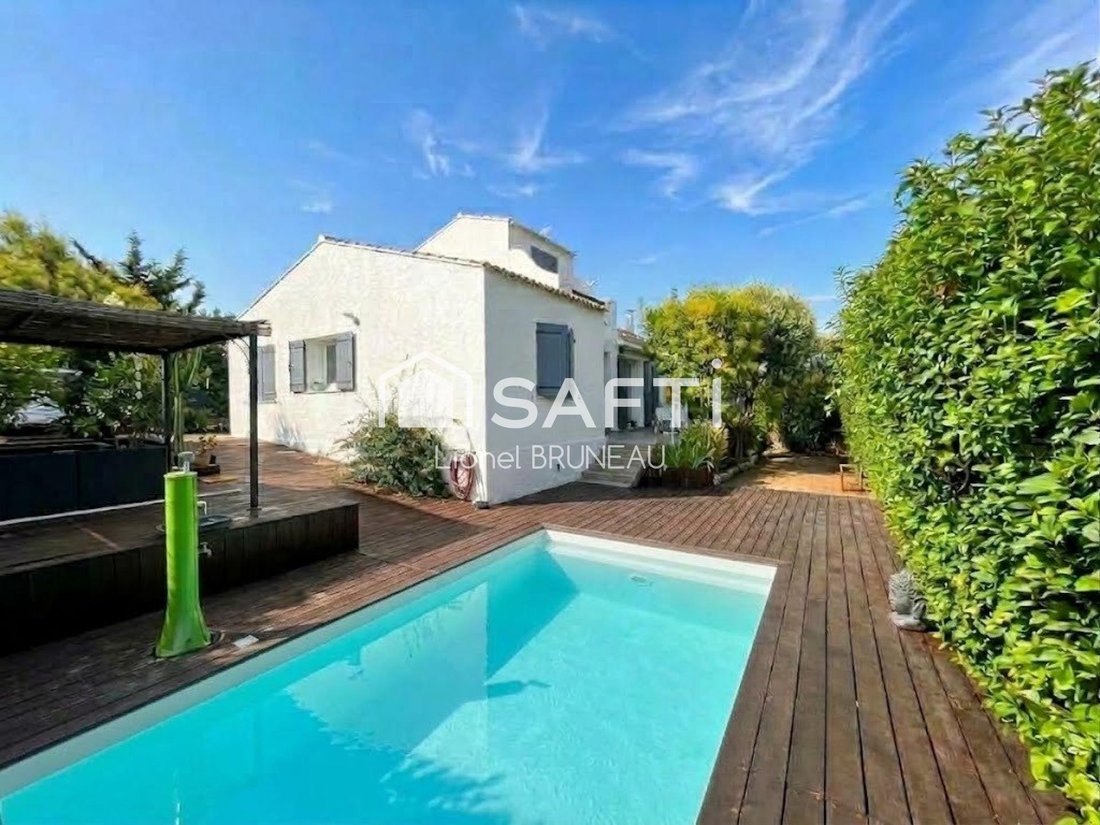 House in Nord, Sanary-sur-Mer, France 1 - 19050321
