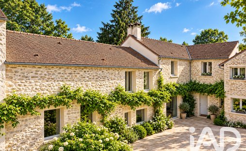 Casa en Auffreville-Brasseuil, Isla de Francia, Francia 1
