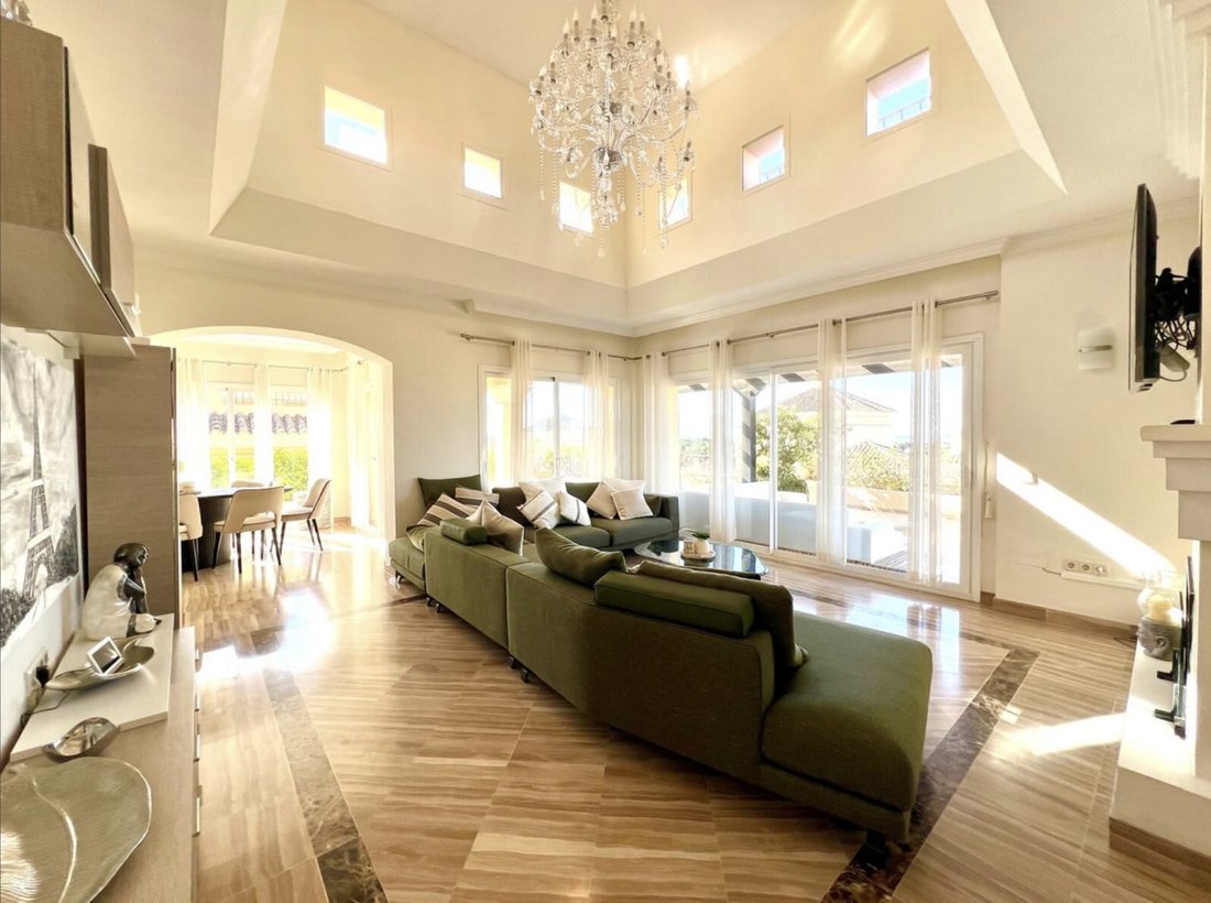 Penthouse in Marbella, Andalusia, Spain 5 - 19058583