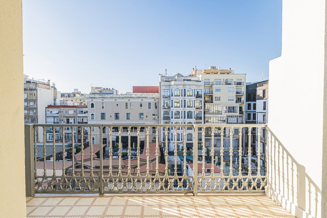 Apartment in Eixample, Barcelona, Spain 3 - 19058233