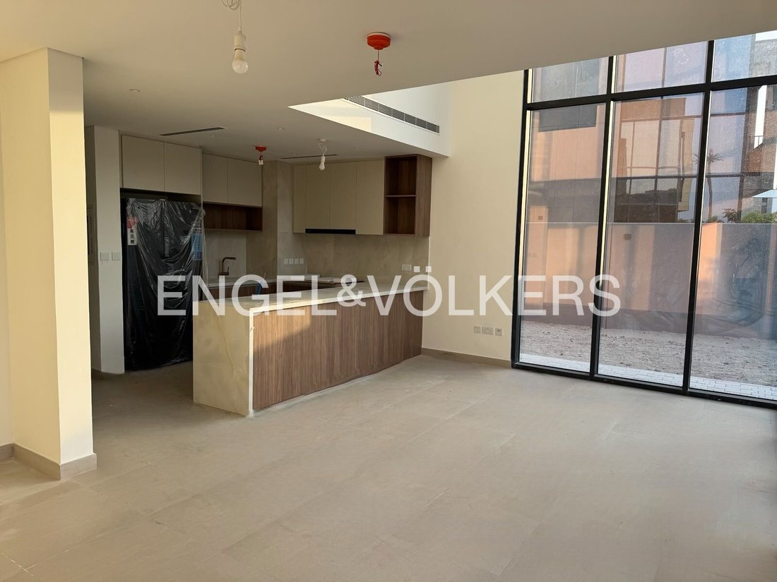 Villa in Al Hebiah Dritte, Al Hebiah, Dubai 2 - 19057980