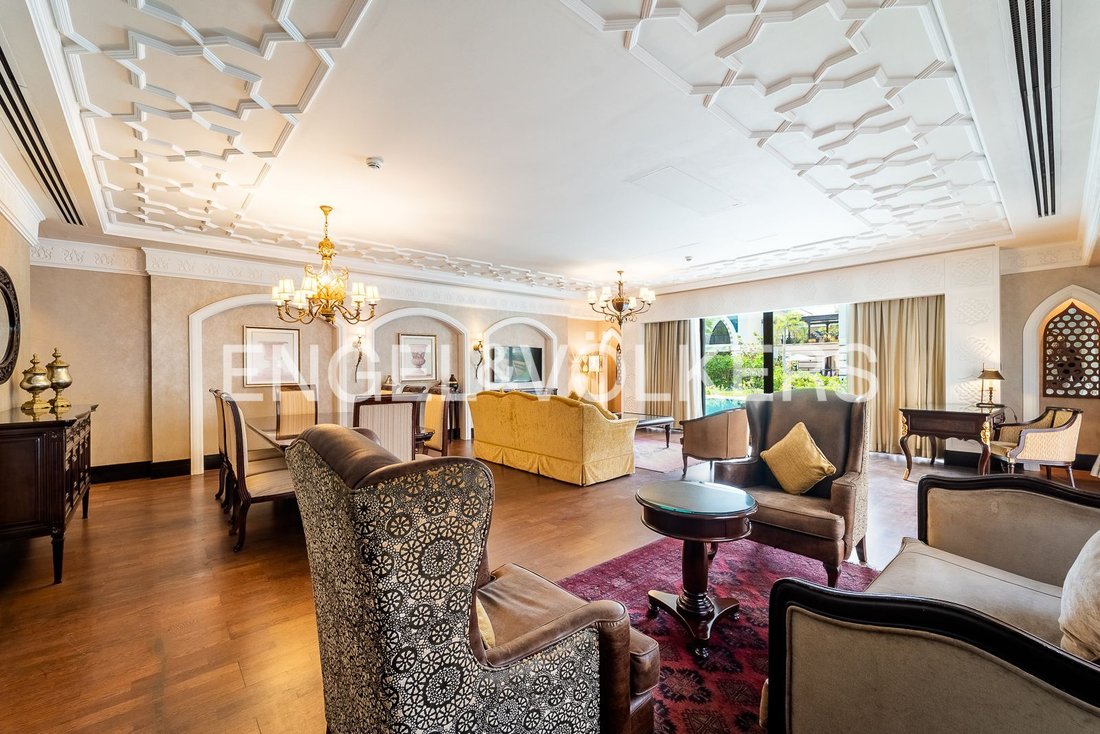 Villa in Palm Jumeirah, Dubai, United Arab Emirates 3 - 19057540