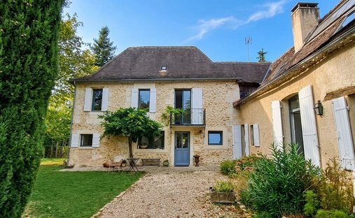 House in Lembras, Nouvelle-Aquitaine, France 1