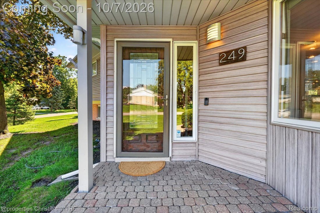 House in Troy, Michigan, United States 4 - 19058070