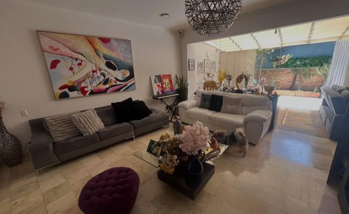 Casa en Medellín, Antioquia, Colombia 1