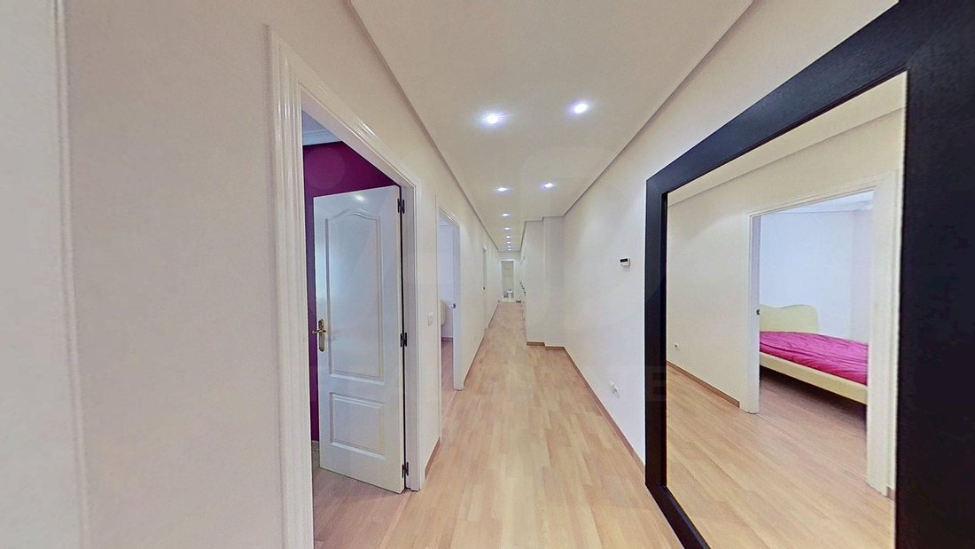 Apartment in Alicante, Valencian Community, Spain 3 - 19057994