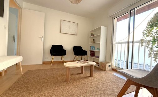 Centre, Brunoy, France 1