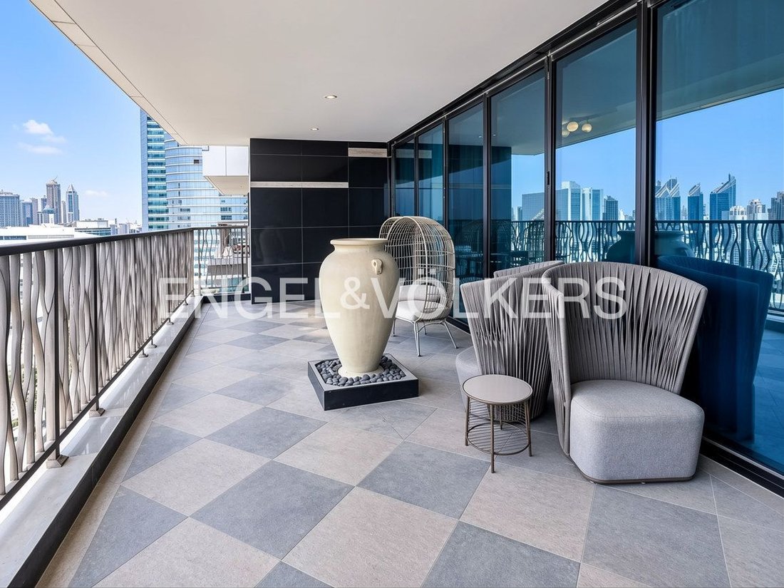 Penthouse in JLT / Jumeirah Lakes Towers, Dubai, United Arab Emirates 2 - 19058119