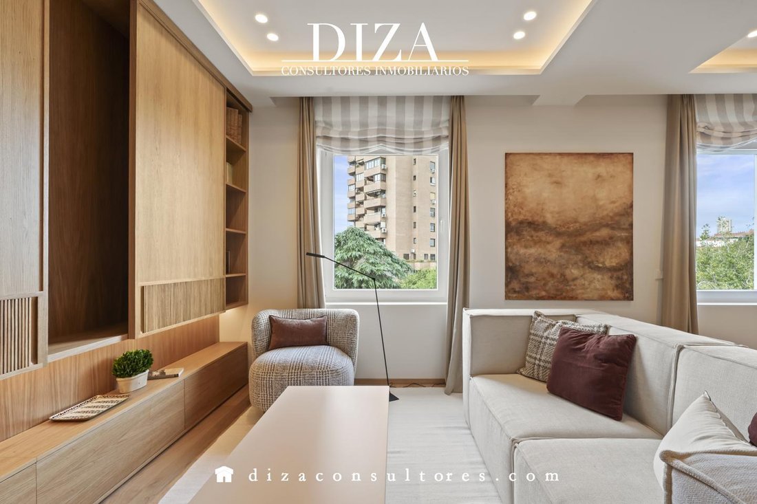 Appartamento a Retiro, Madrid, Spagna 2 - 19057677