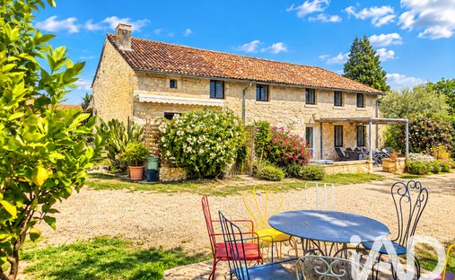 House in Blaslay, Saint-Martin-la-Pallu, France 1