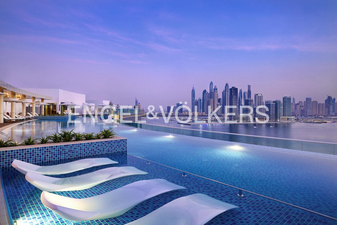 Palm Jumeirah, Dubai, United Arab Emirates 3 - 19057750