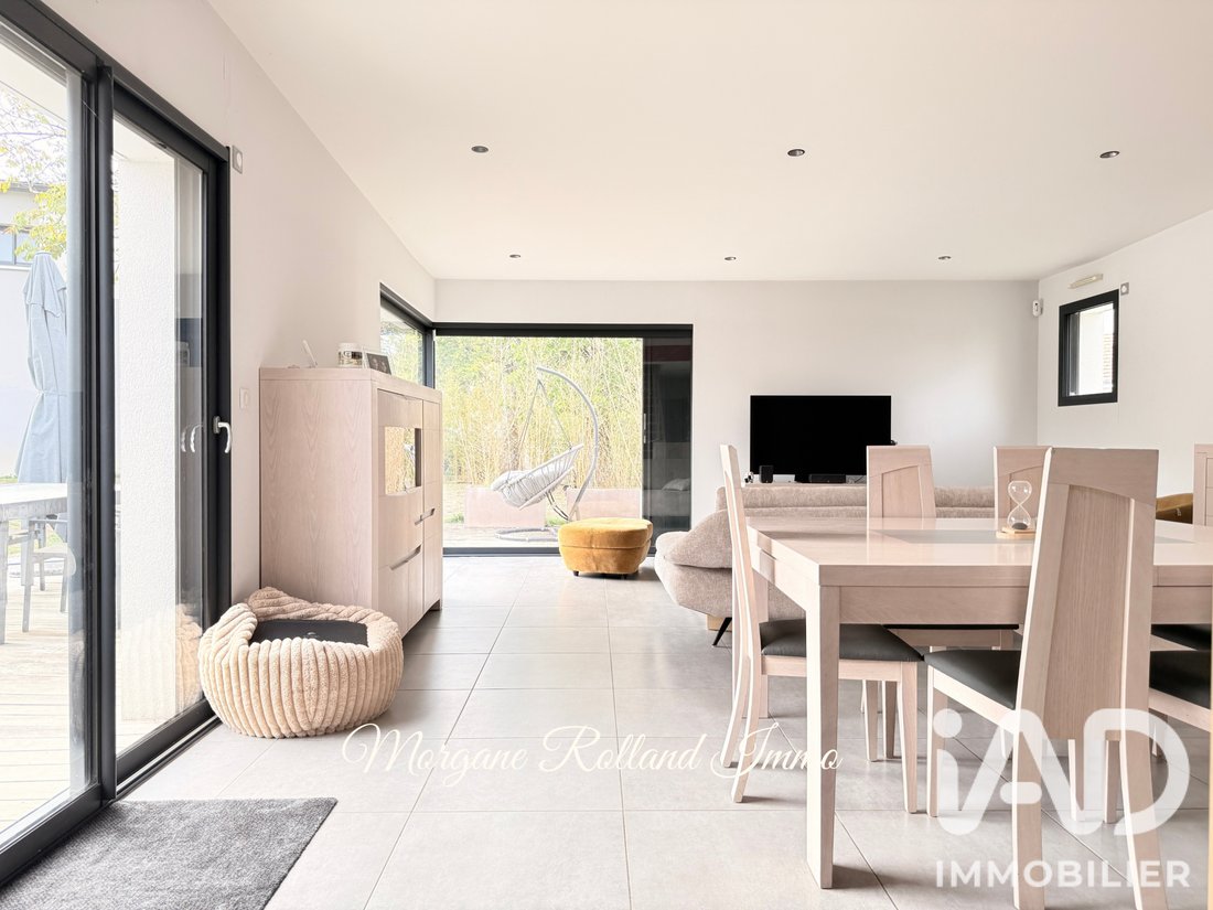 House in Mauves-sur-Loire, Pays de la Loire, France 1 - 19058740