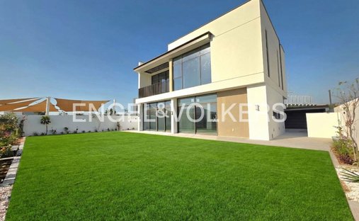 Villa in Jebel Ali Village, Dubai, United Arab Emirates 1