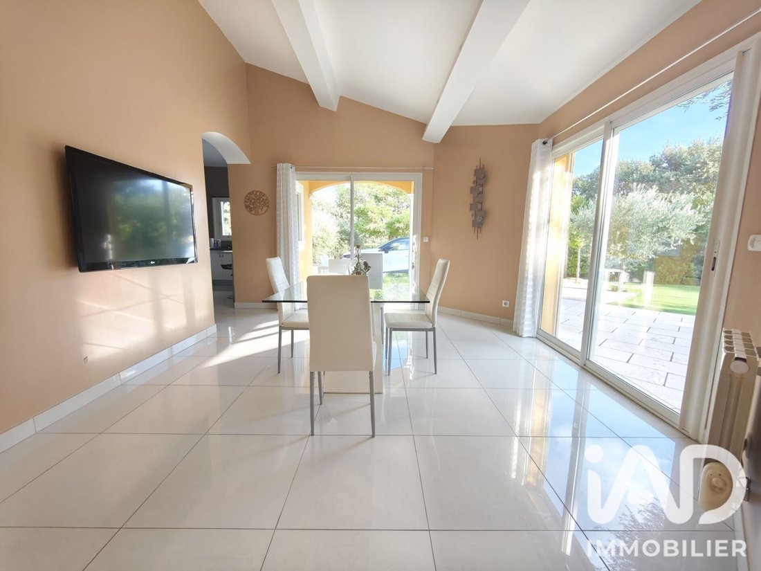 Casa a Cornillon-Confoux, Provenza-Alpi-Costa Azzurra, Francia 4 - 19058798