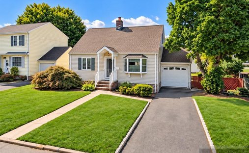 House in Maywood, New Jersey, United States 1