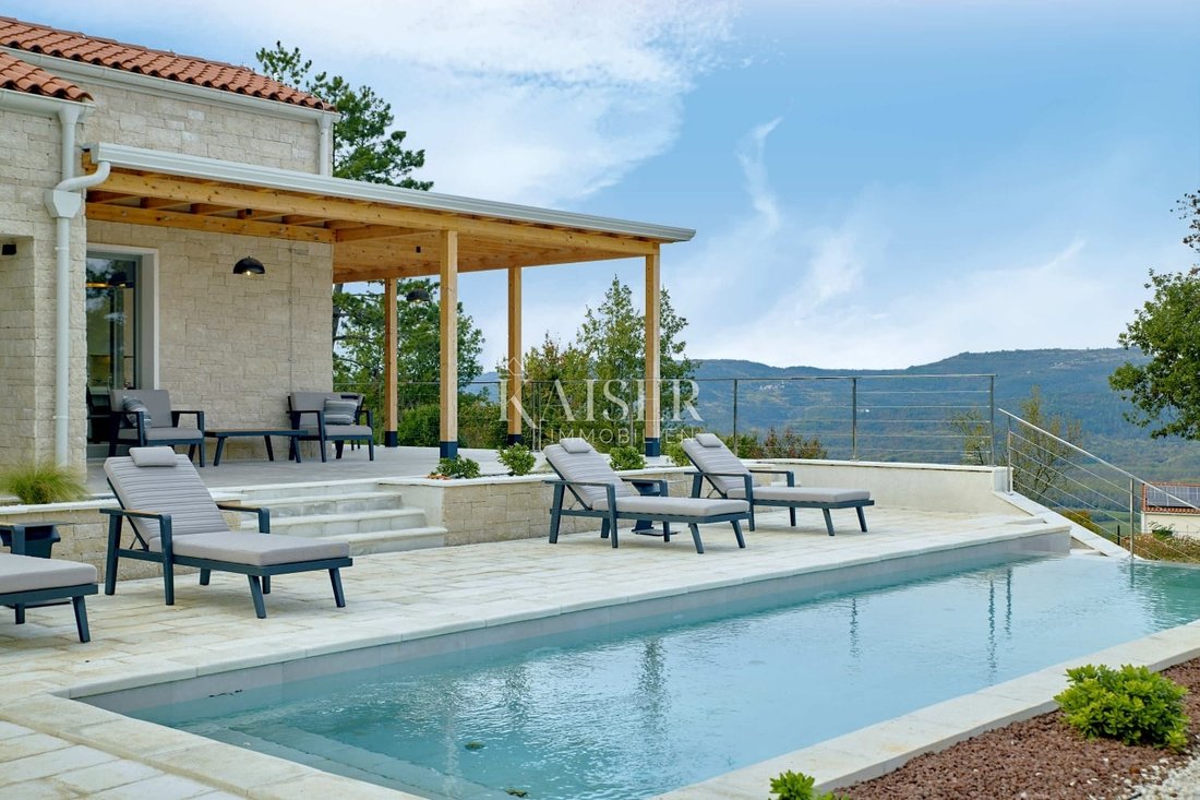 Villa in Opcina Motovun, Istria County, Croatia 2 - 13450243