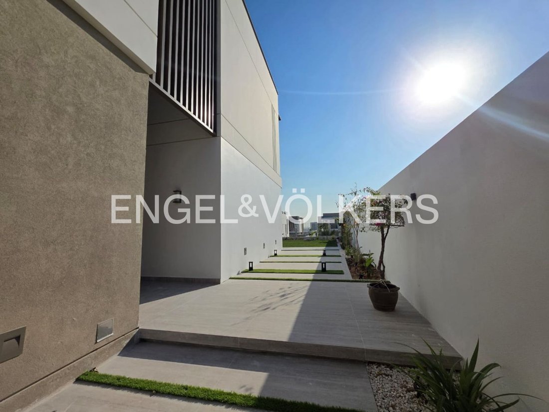 Villa in Jebel Ali Village, Dubai, United Arab Emirates 3 - 19057919
