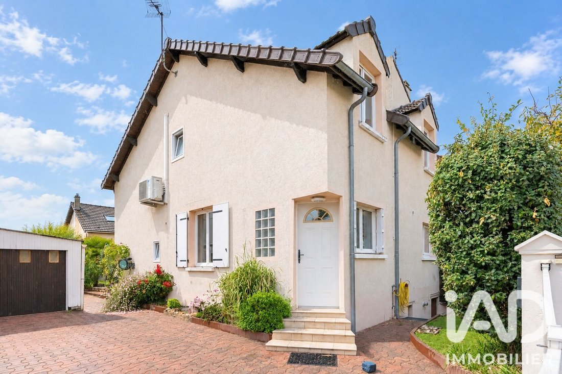 House in Montesson, Ile-de-France, France 1 - 19058767