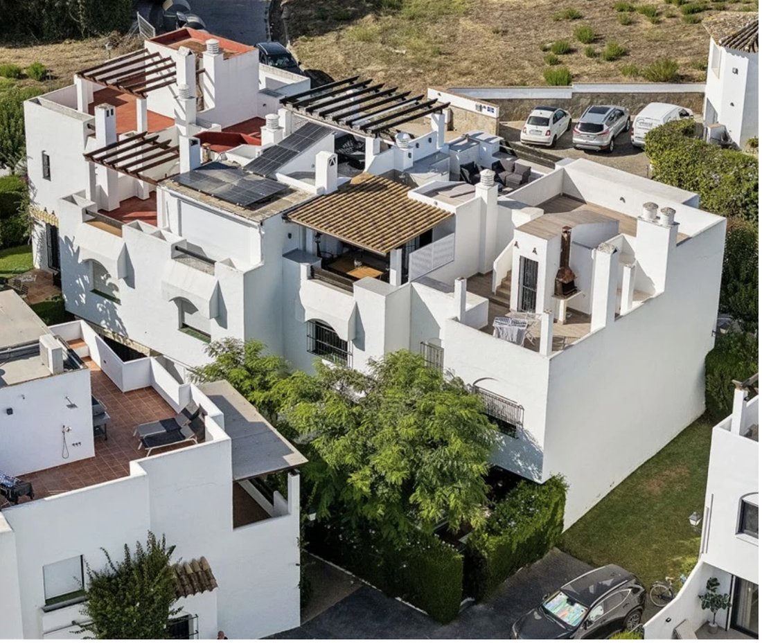 Townhouse en San Pedro Alcántara, Andalucía, España 1 - 19058527