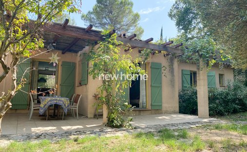 Haus in Est, Lorgues, Frankreich 1