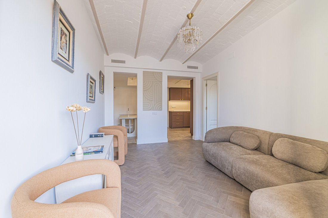 Apartment in Eixample, Barcelona, Spain 5 - 19058233