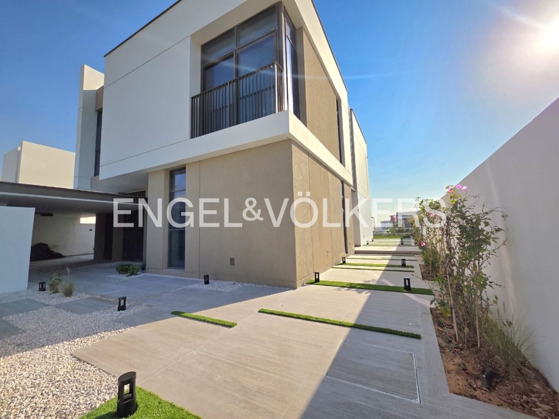 Villa in Jebel Ali Village, Dubai, United Arab Emirates 2 - 19057919