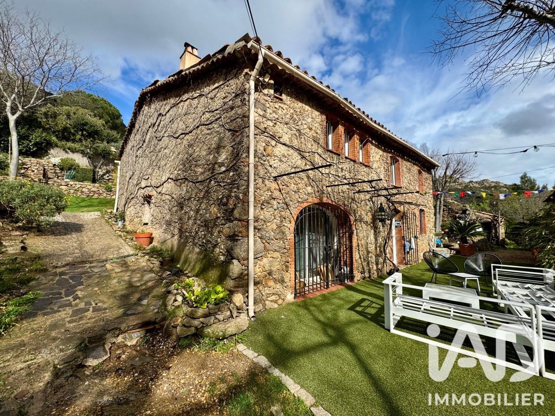 Casa a Le Plan-de-la-Tour, Provenza-Alpi-Costa Azzurra, Francia 1 - 19058818