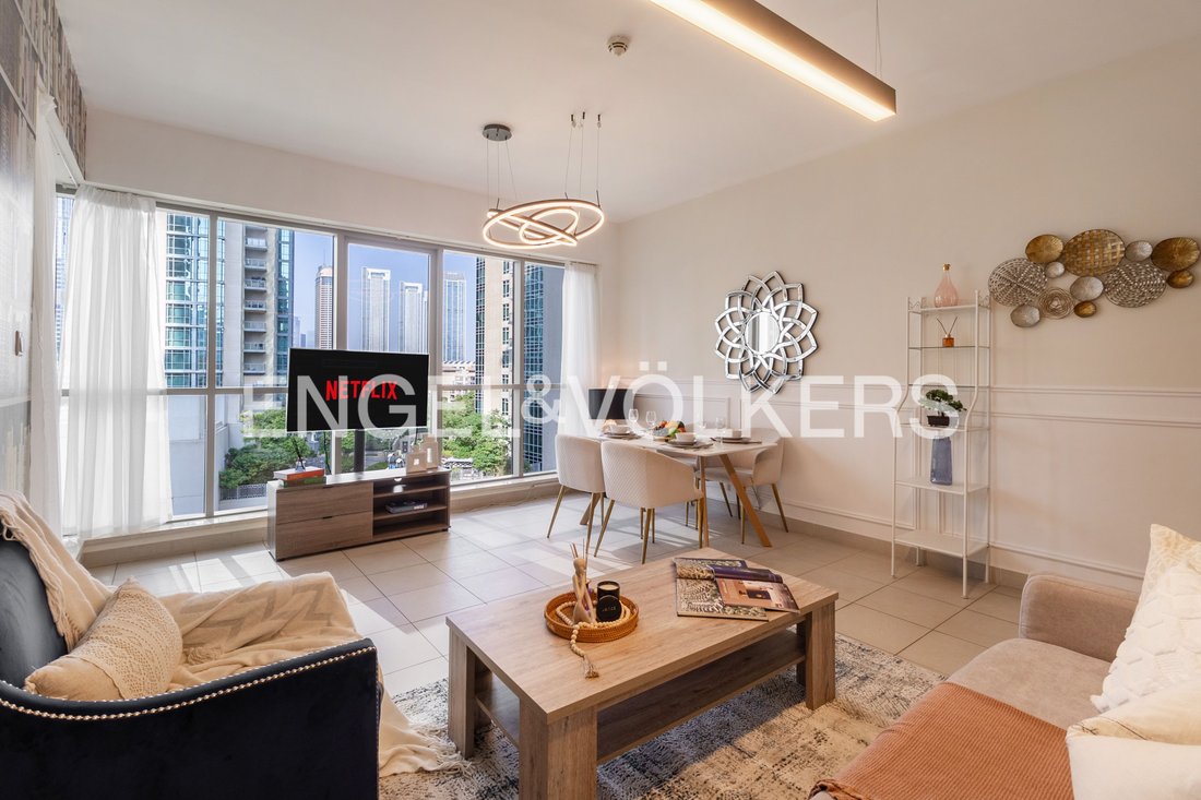 Apartment in Burj Khalifa Lake, Downtown Dubai, Dubai 3 - 19057926