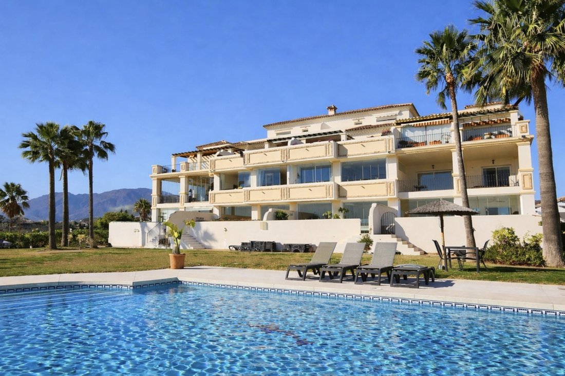 Appartamento a Estepona, Andalusia, Spagna 3 - 19058520