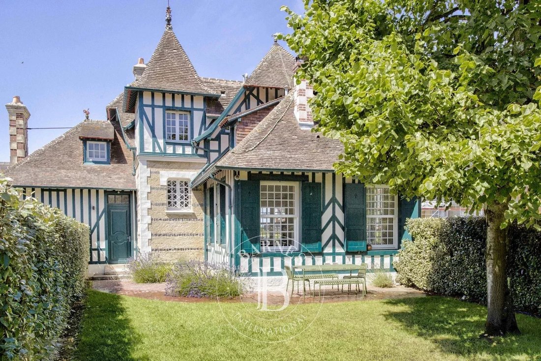 House in Deauville, Normandy, France 1 - 19057897
