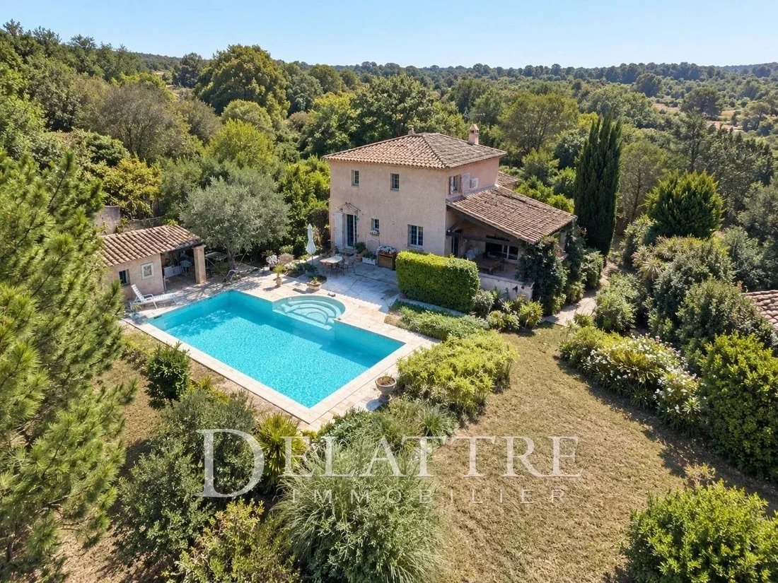 Villa à Opio, Provence-Alpes-Côte d'Azur, France 1 - 18574989