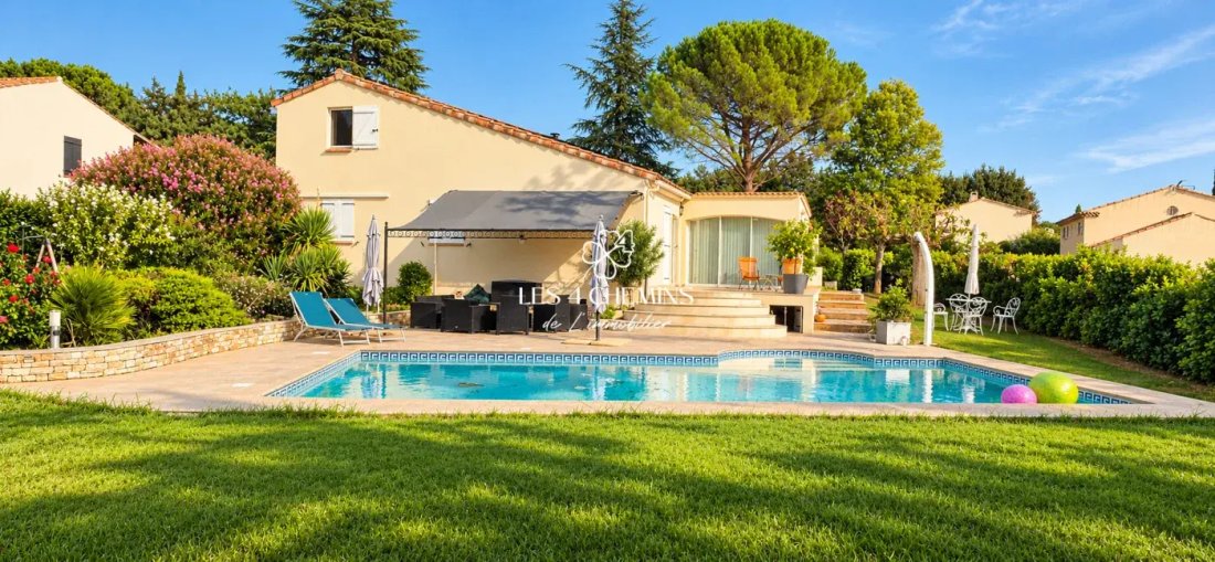 Maison à Châteauneuf-le-Rouge, Provence-Alpes-Côte d'Azur, France 1 - 19057560