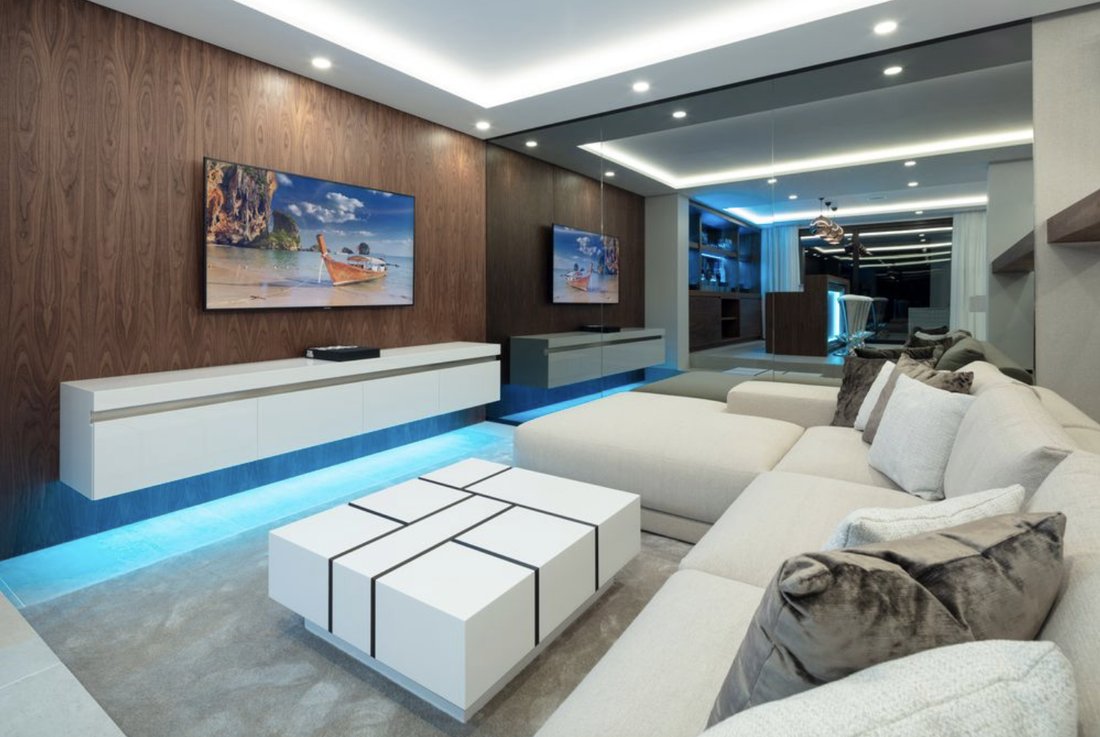 Villa in Nueva Andalucia, Marbella, Spain 2 - 19058594