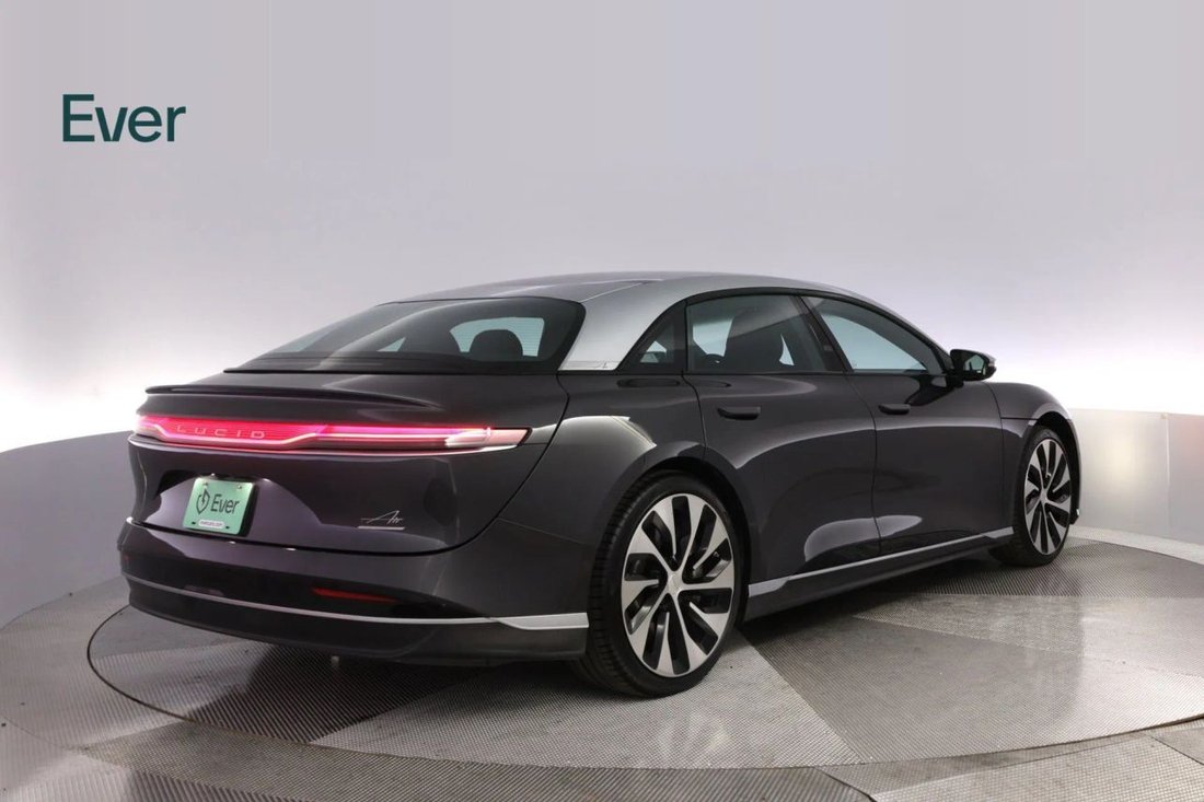 Sedan in San Francisco, CA, United States 3 - 18693809