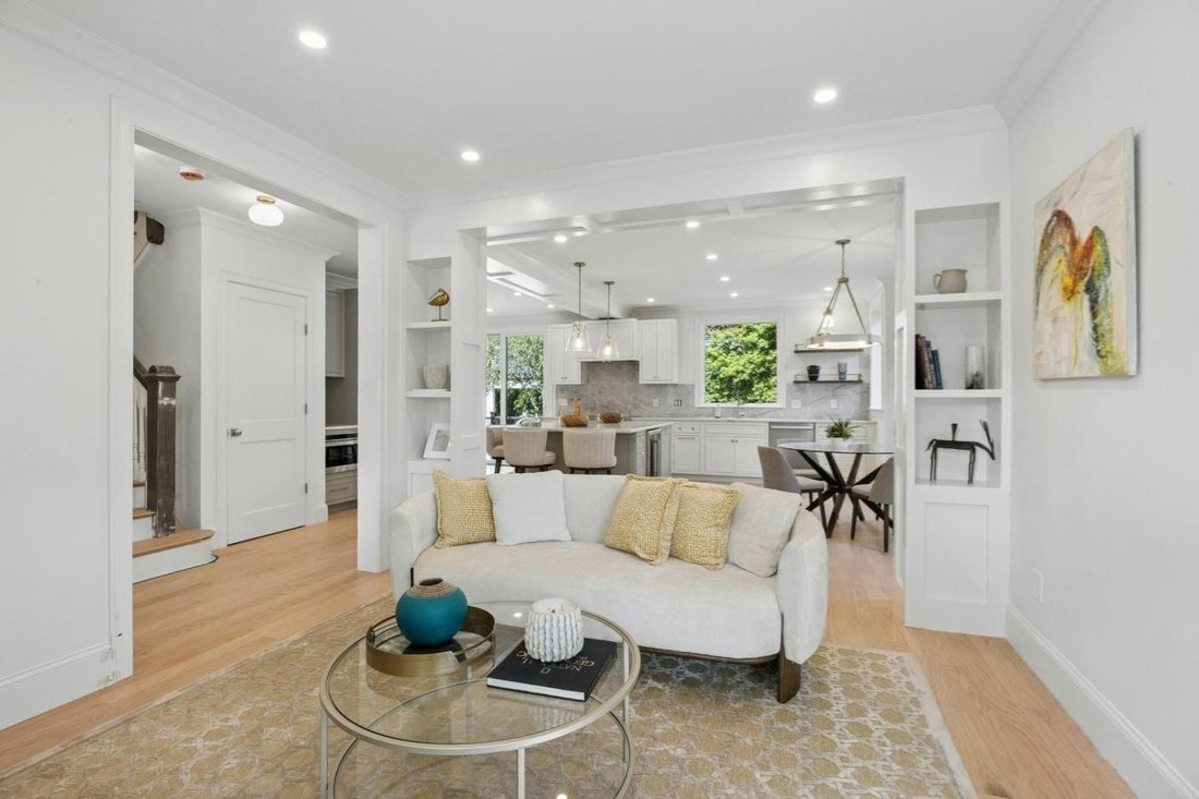 House in Arlington, Massachusetts, United States 5 - 19057680