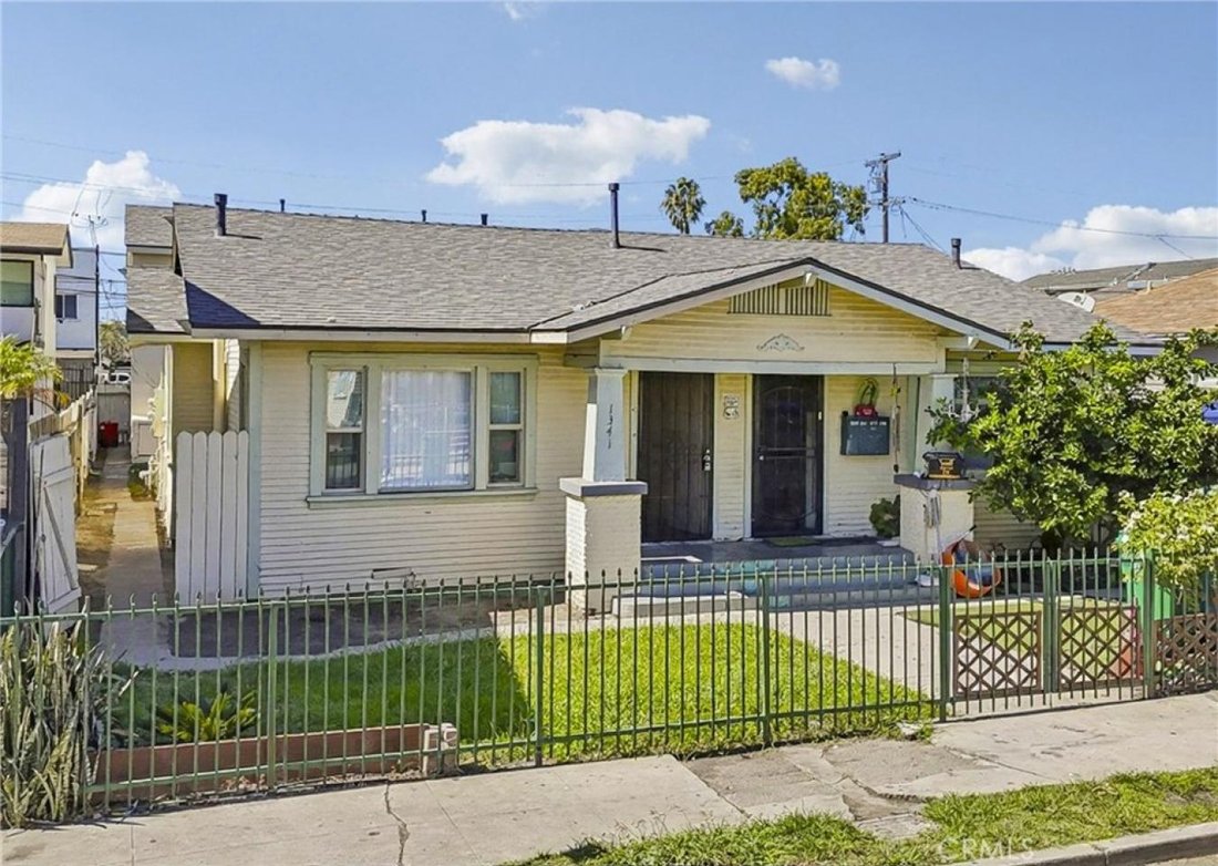 House in Signal Hill, California, United States 1 - 19057512