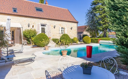 House in Champagne Haute, Marsannay-la-Cote, France 1